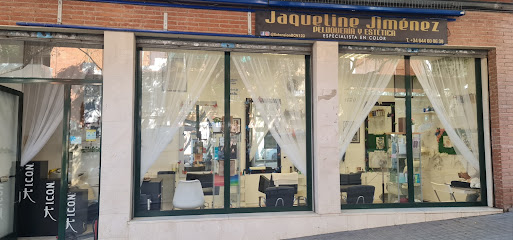 Jaqueline Jiménez colorista profesional Bcn